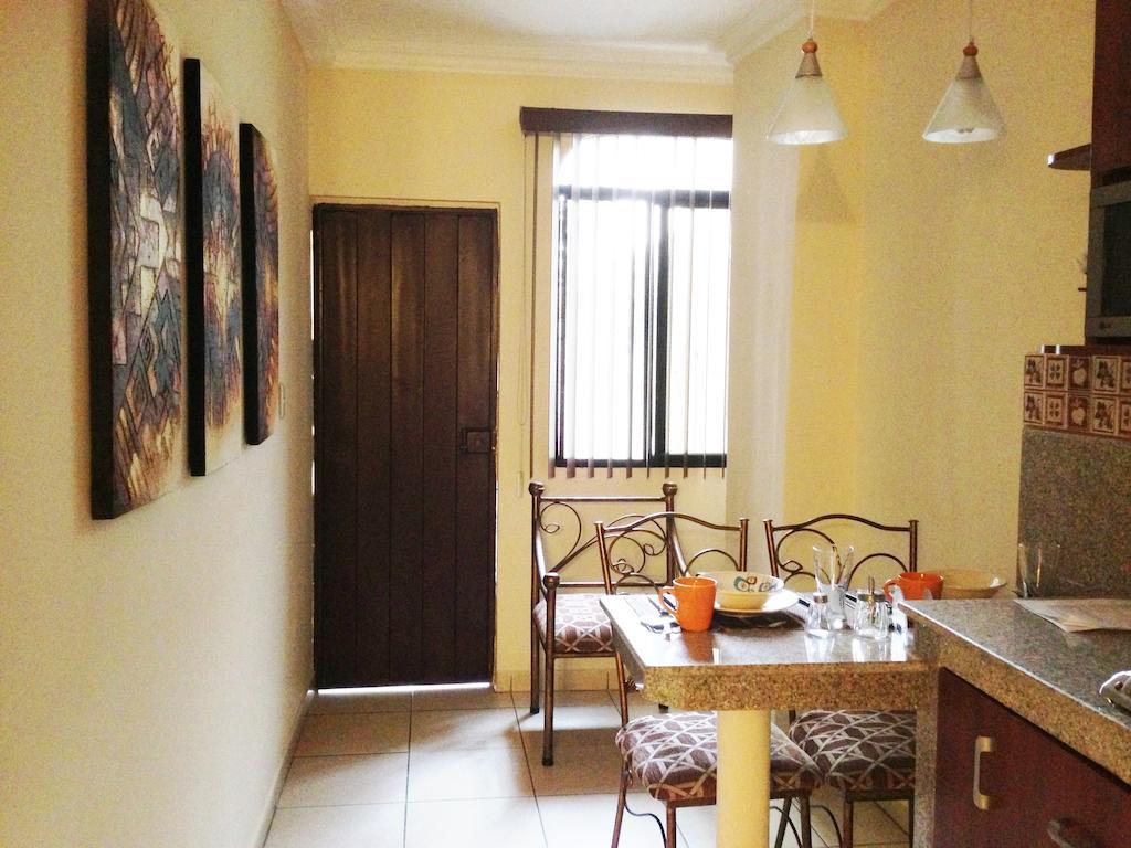 El Patio Suites II Guayaquil Pokój zdjęcie