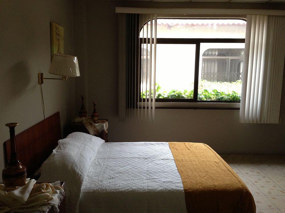 El Patio Suites II Guayaquil Zewnętrze zdjęcie